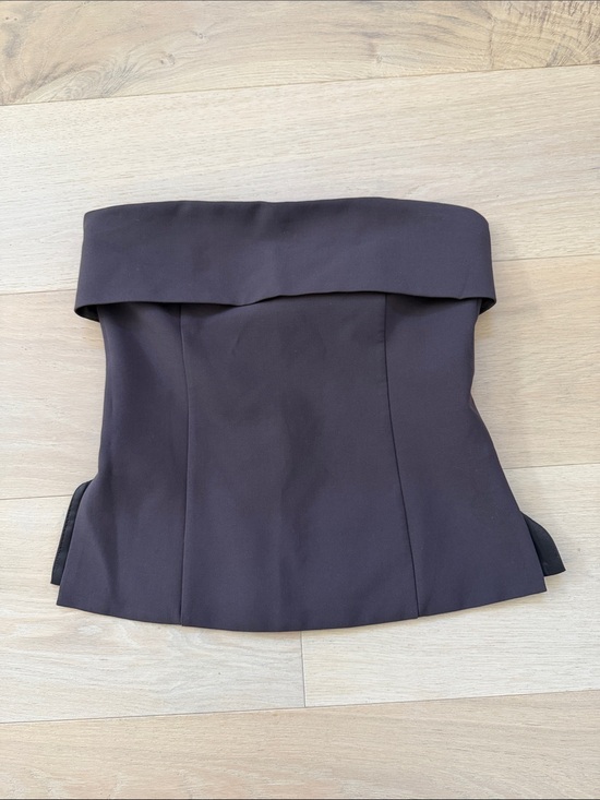 Aritzia Tops - Aritzia Element Tube Top